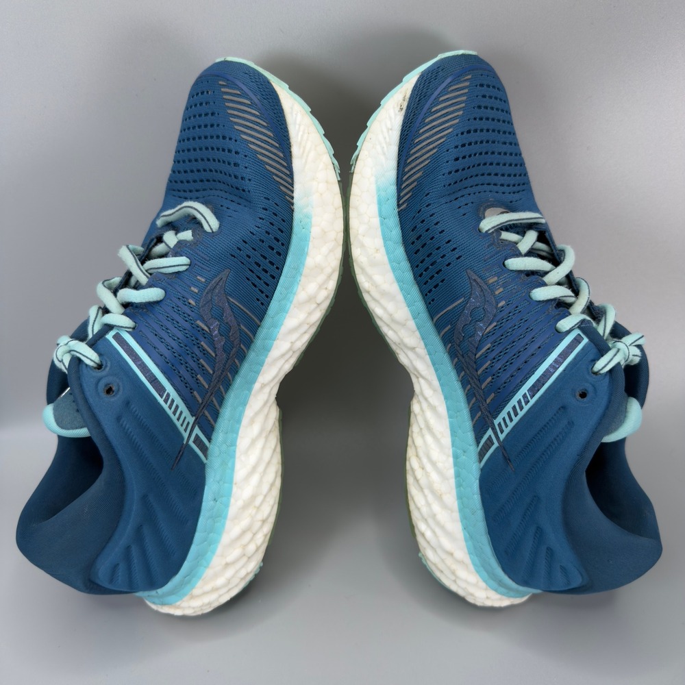 Saucony Triumph 17 Womens 6 Wide Running Shoe Blue White Trainer Lace Up Sneaker - Picture 9 of 16